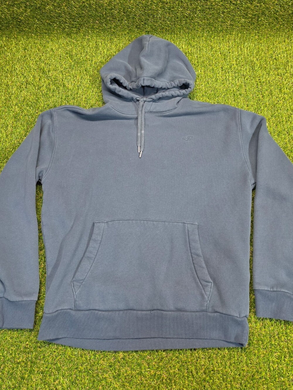 Hollister Men's Large Blue Pullover Hoodie with Front Pocket
